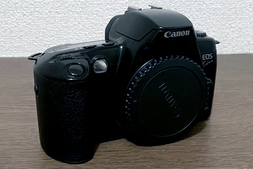 Canon 初代 EOS Kiss 一眼レフフィルムカメラとの出会いは、ハードオフ ...