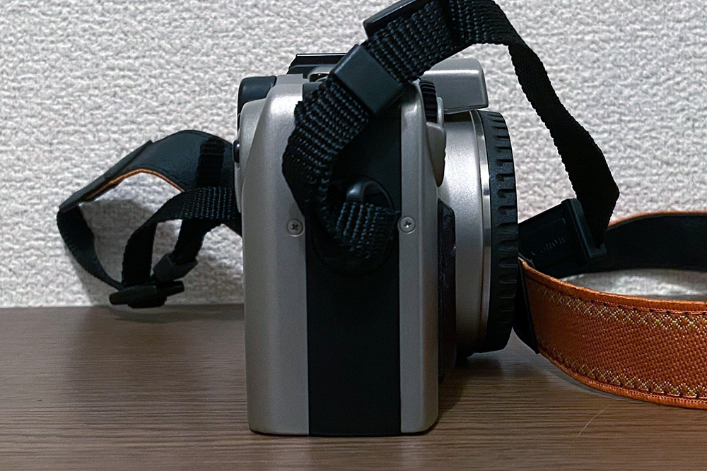Canon EOS IXE